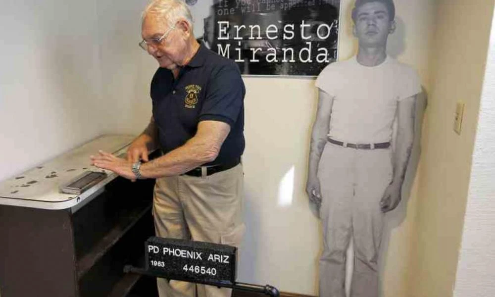 Η ιστορία του Miranda Warning - «Έχεις το δικαίωμα να παραμείνεις σιωπηλός»